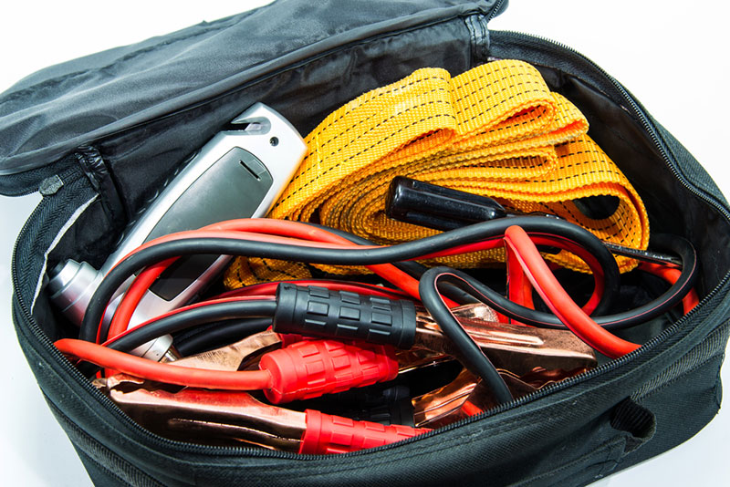 Create a Useful Emergency Kit for Your Vehicle during Winter